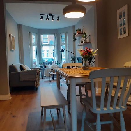 J&S Downtown Sky Attic House Appartement Belfast Buitenkant foto