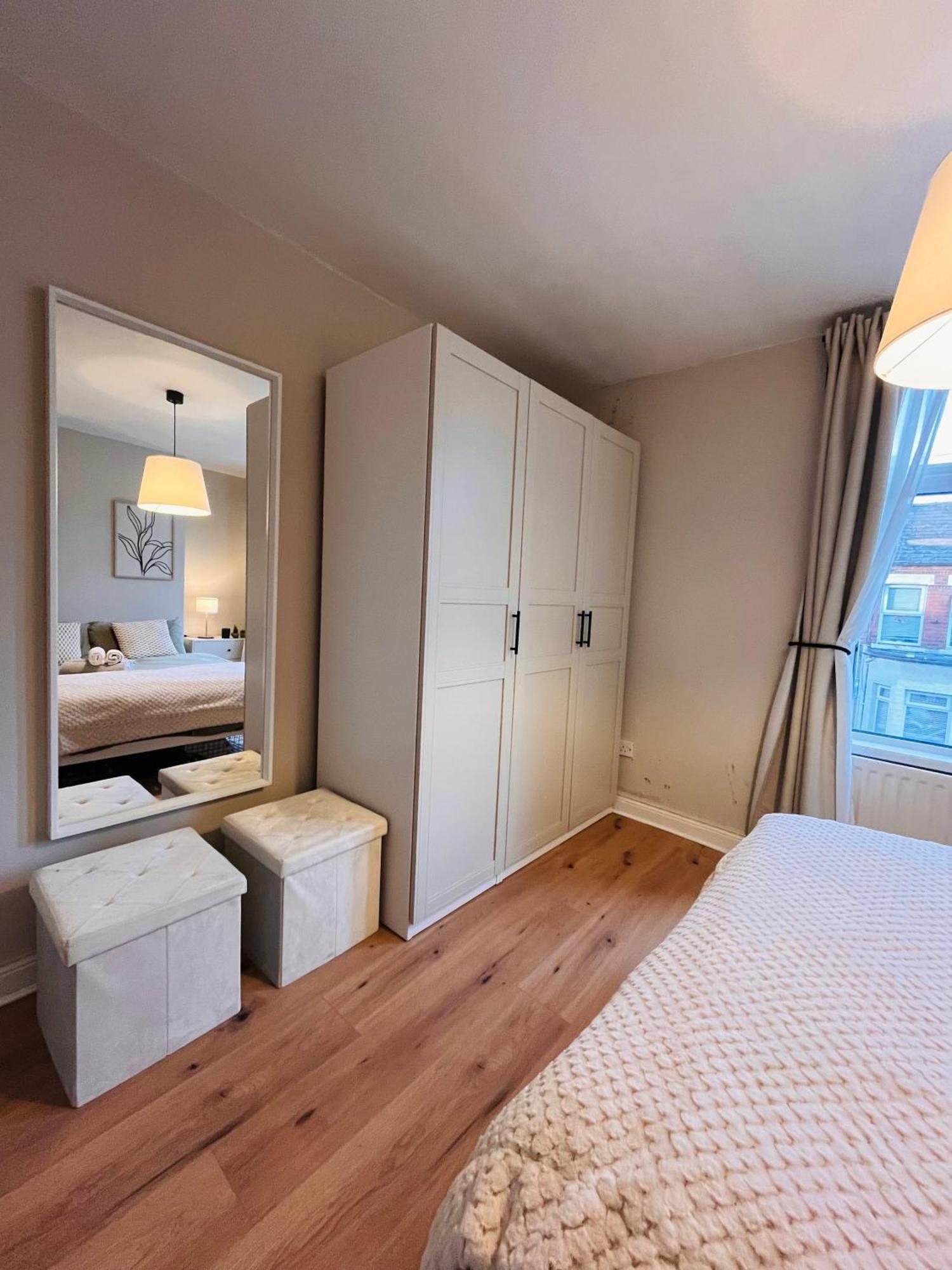 J&S Downtown Sky Attic House Appartement Belfast Buitenkant foto